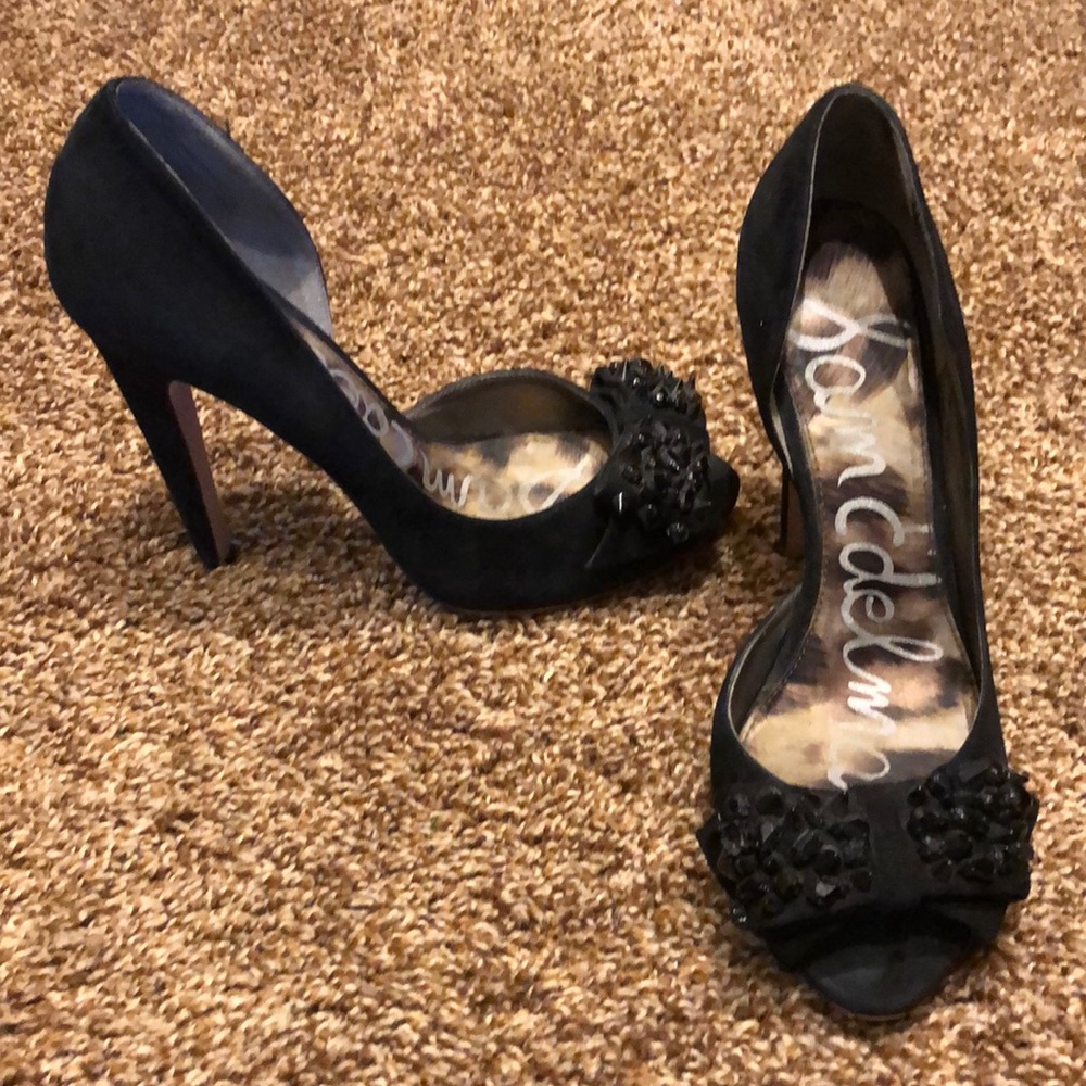 Sam Edelman size 6 suede rhinestone bow heels